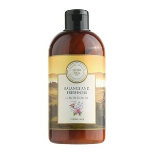 Кондиционер для волос Фьери Дея Баланс и свежесть с экстарктом трав 500 мл